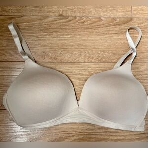 5/$25 - Cream Beige T-Shirt Bra